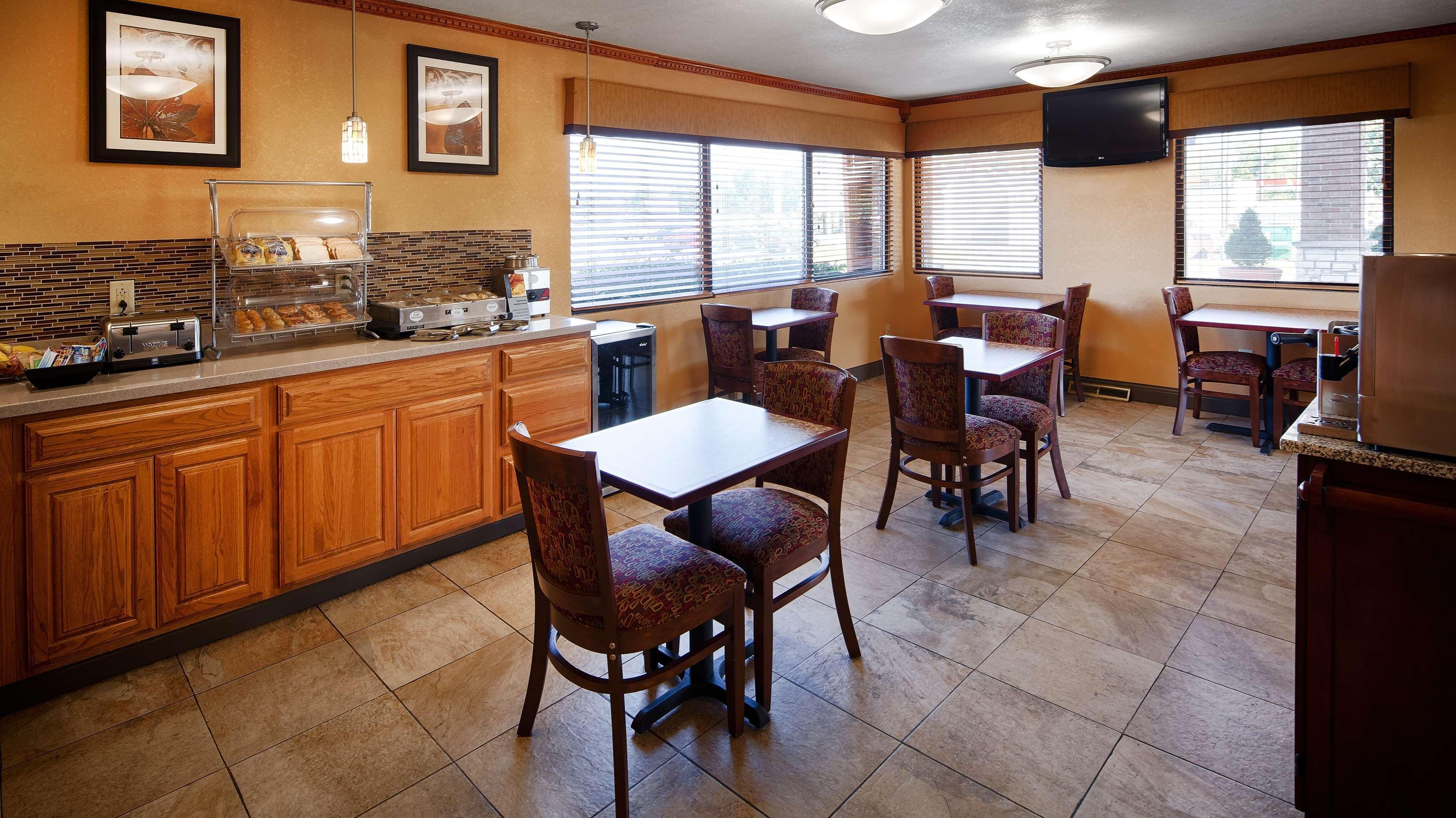 Best Western Martinsville Inn Esterno foto